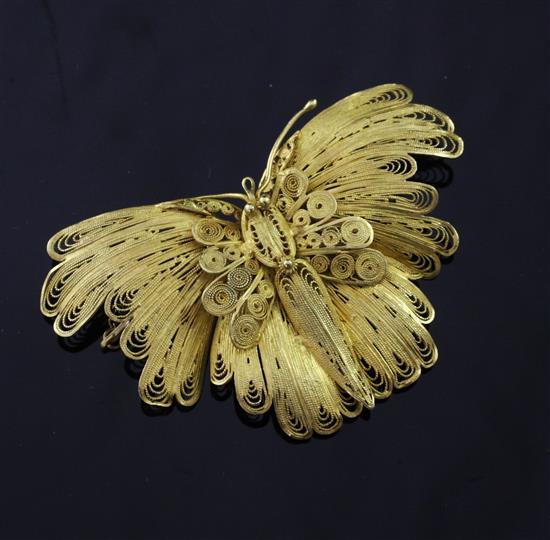 A Chinese? high carat gold filigree butterfly brooch, 2.5in.